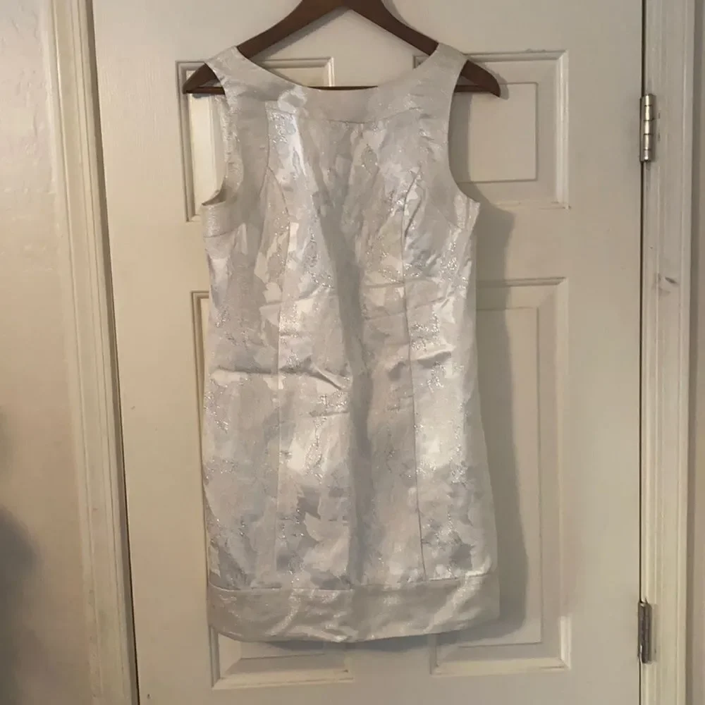 Vintage Bebe Silver Metallic Floral Design Dress Event Party Gala Casino
